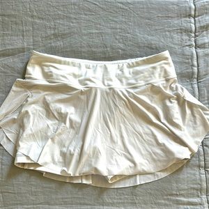 Lululemon discontinued style, size 6, non-smoker